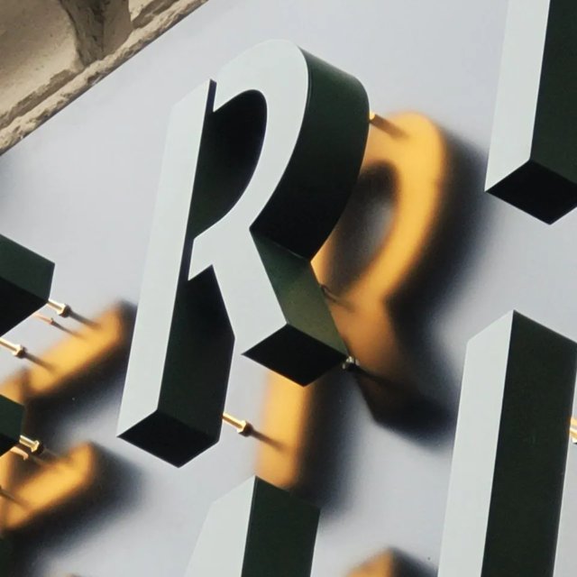 3d letters on locators