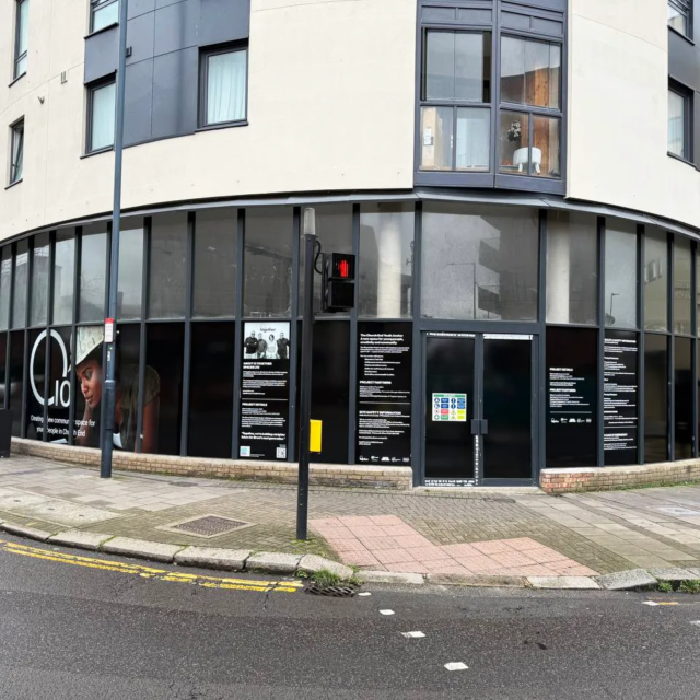 c10 full window graphics fit out