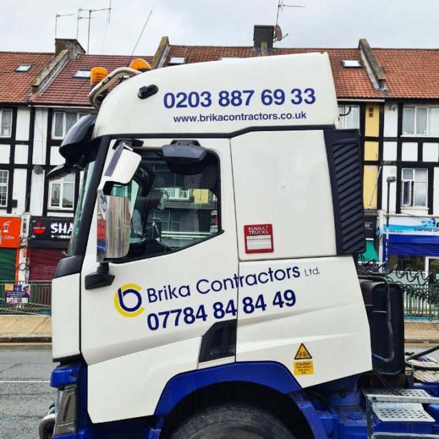 hgv brika contractors signage and branding