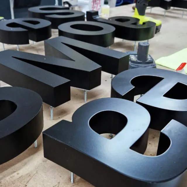 metal black 3d letters on locators