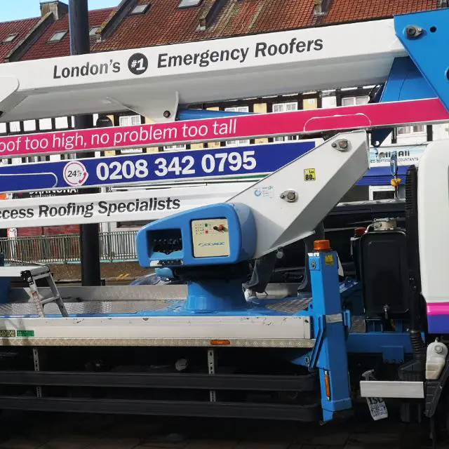 london platforms roofing large vehicle signs
