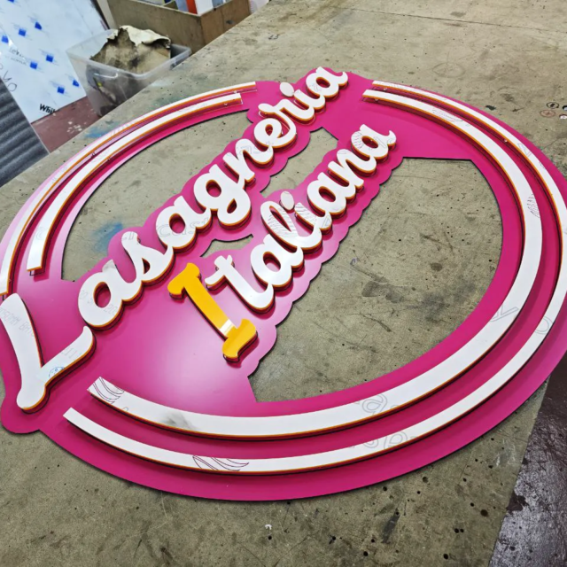 lasagneria italiana multilayered signage