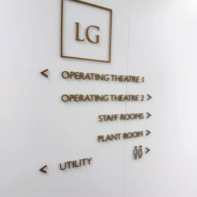 lg operating theatre signs