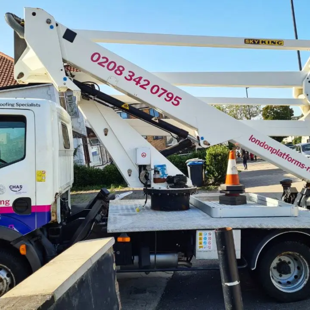 london platforms roofing vehicle signs