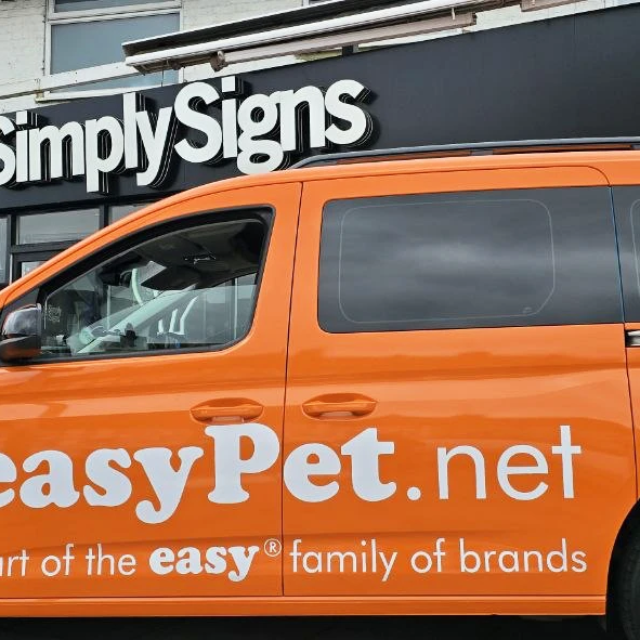 easypet small van sign